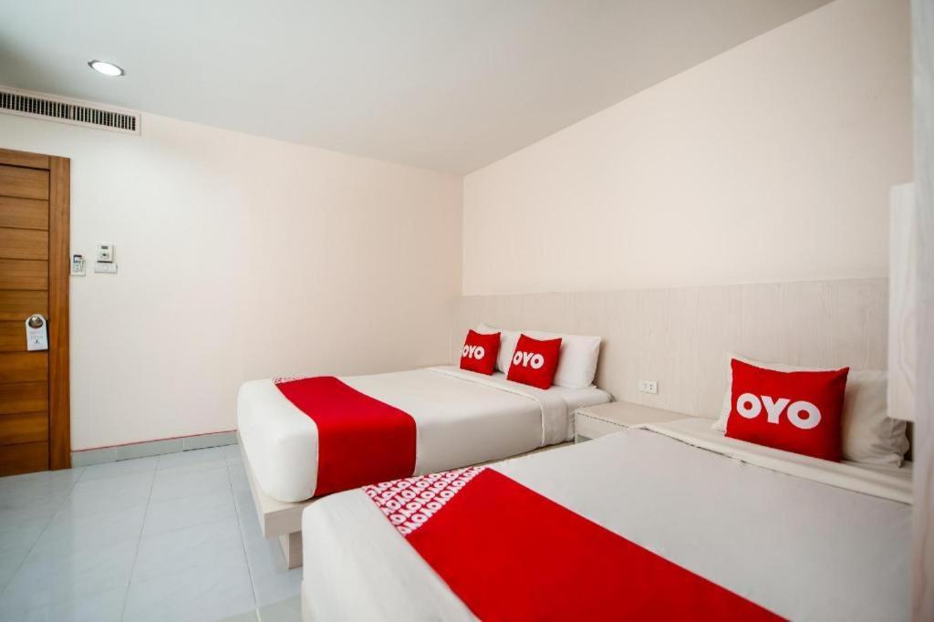 Oyo 343 Wanna Marine Hotel Patong Exterior foto