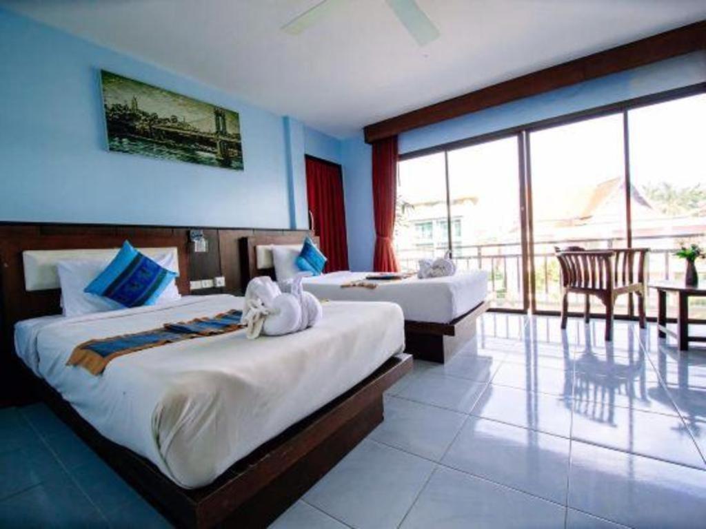 Oyo 343 Wanna Marine Hotel Patong Exterior foto