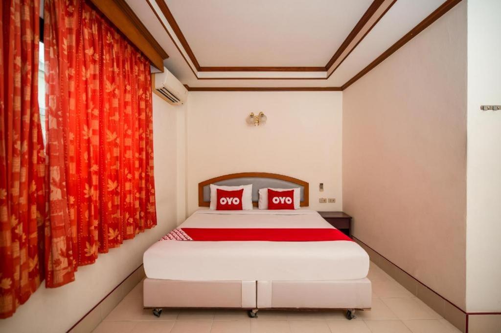 Oyo 343 Wanna Marine Hotel Patong Exterior foto