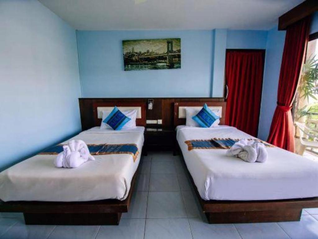 Oyo 343 Wanna Marine Hotel Patong Exterior foto