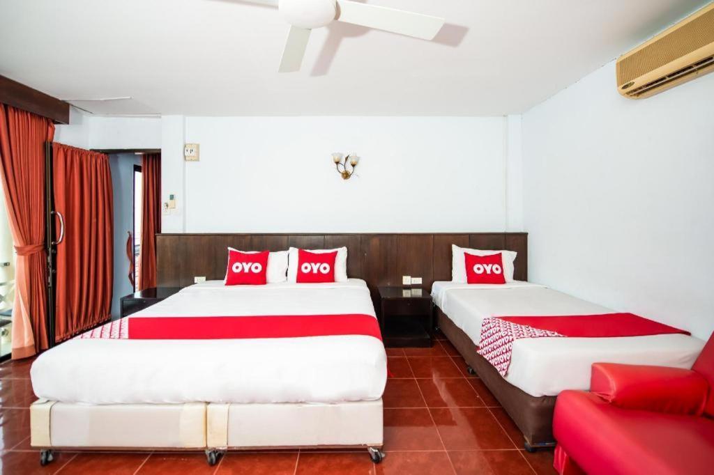Oyo 343 Wanna Marine Hotel Patong Exterior foto