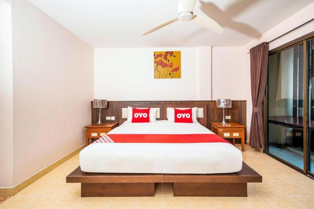 Oyo 343 Wanna Marine Hotel Patong Exterior foto