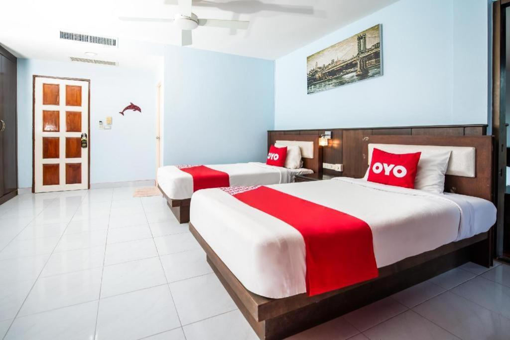 Oyo 343 Wanna Marine Hotel Patong Exterior foto
